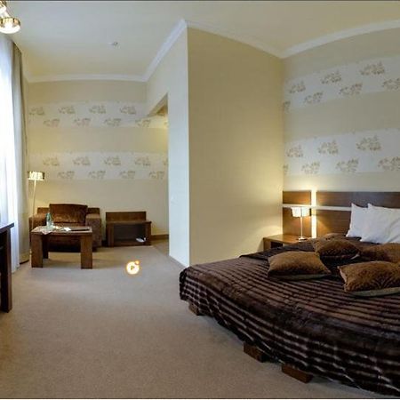 Four Rooms Mini-Hotel Kharkiv Phòng bức ảnh