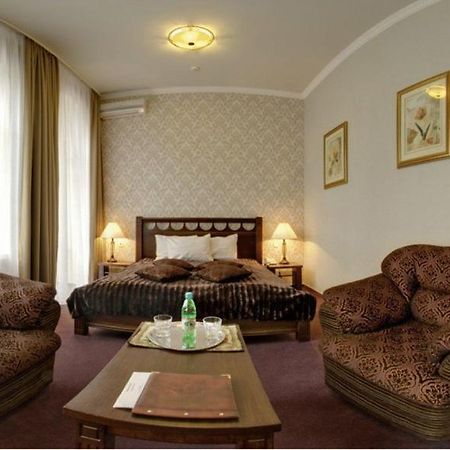 Four Rooms Mini-Hotel Kharkiv Phòng bức ảnh