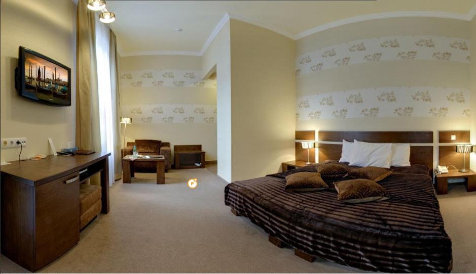 Four Rooms Mini-Hotel Kharkiv Phòng bức ảnh